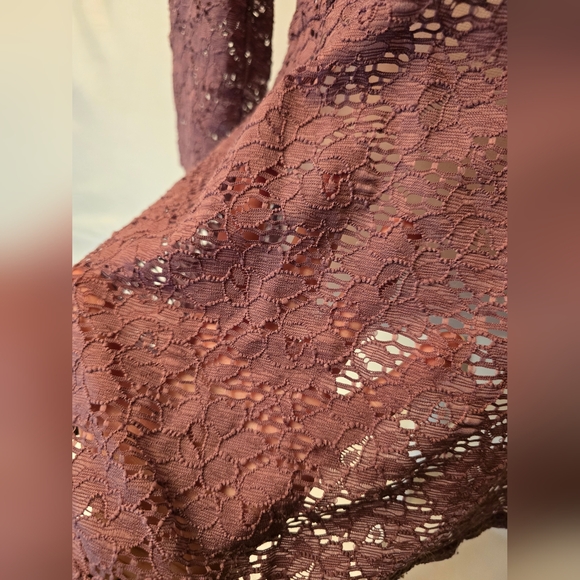 Lavendar Decree top, Size XL - Picture 2 of 9